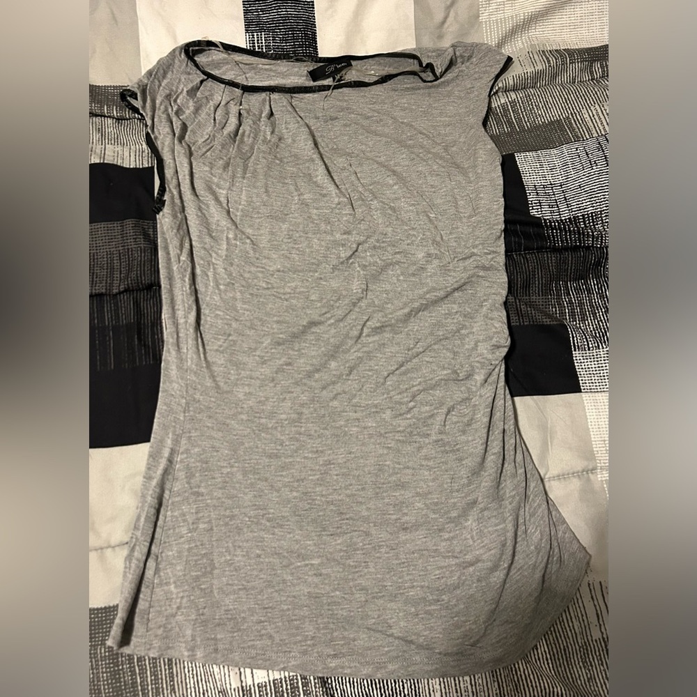 Gray Tank Top 🥰